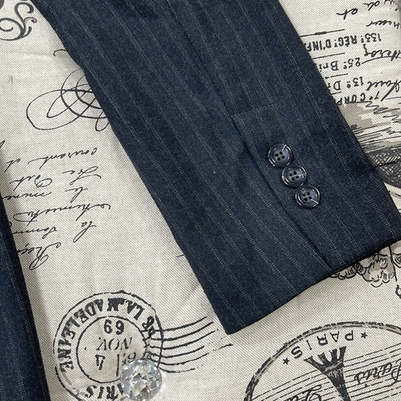 NWOT Le Chateau  Button  Blazer - Picture 11 of 13